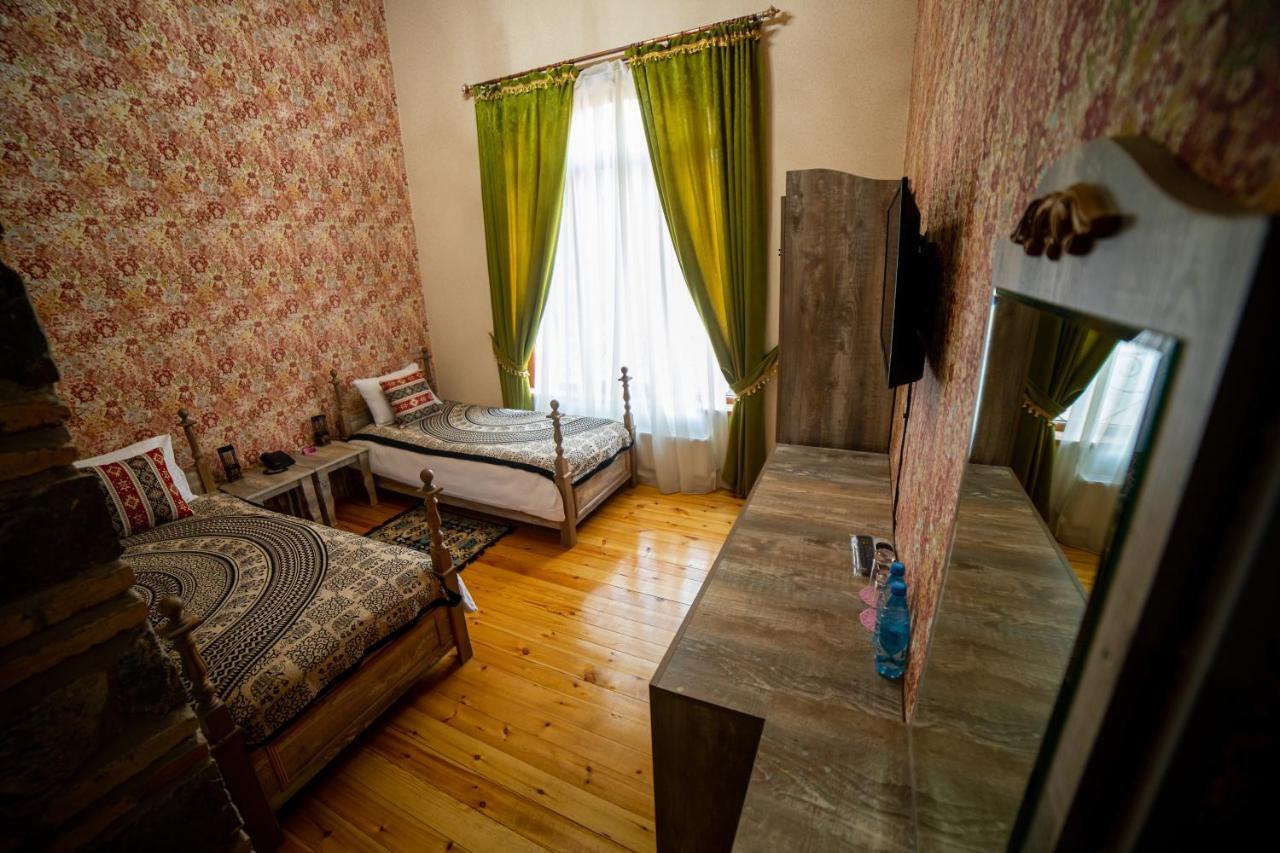 Old Town Sheki Hotel Exterior photo