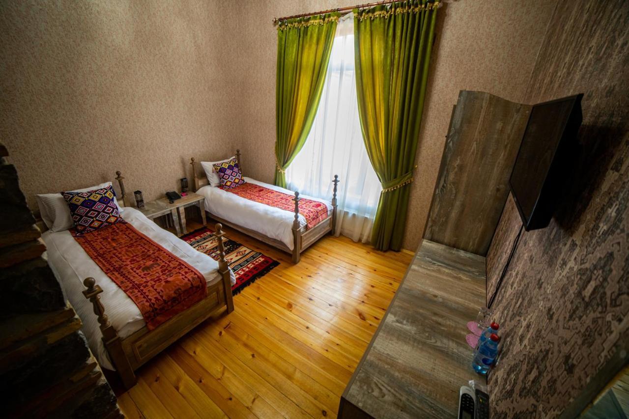 Old Town Sheki Hotel Exterior photo